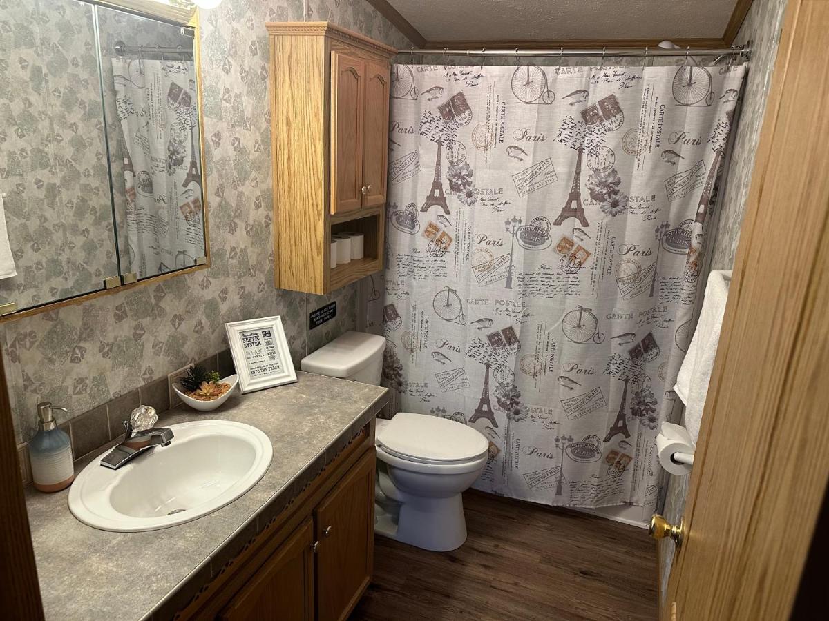 Spacious Cozy Getaway ! King Bed, Game Room, Out Door Patio Cairo المظهر الخارجي الصورة